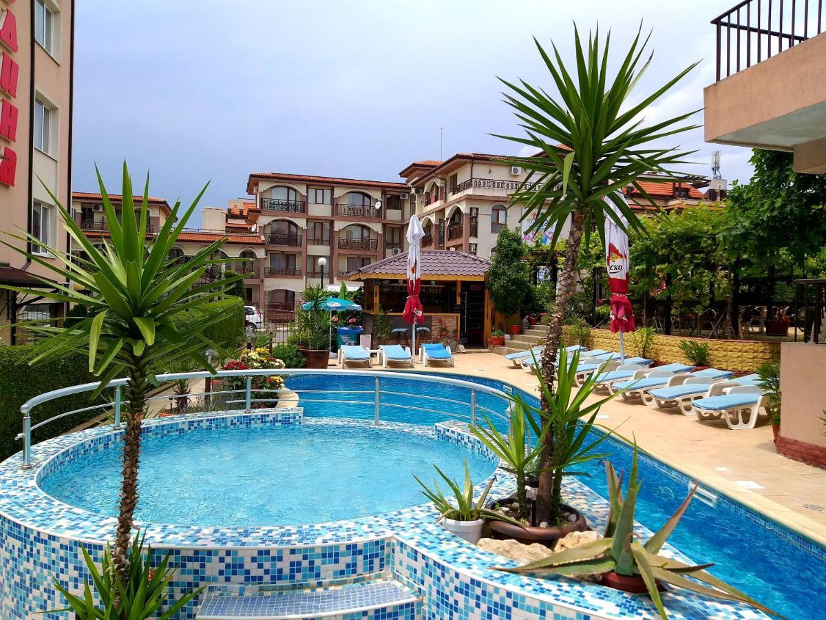 Family Hotel Rainbow Sweti Wlas Exterior foto