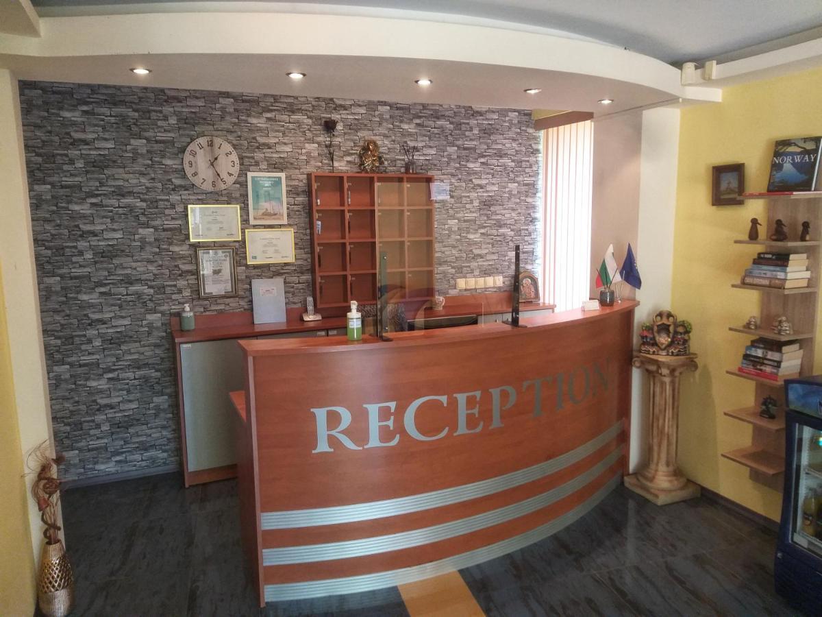 Family Hotel Rainbow Sweti Wlas Exterior foto